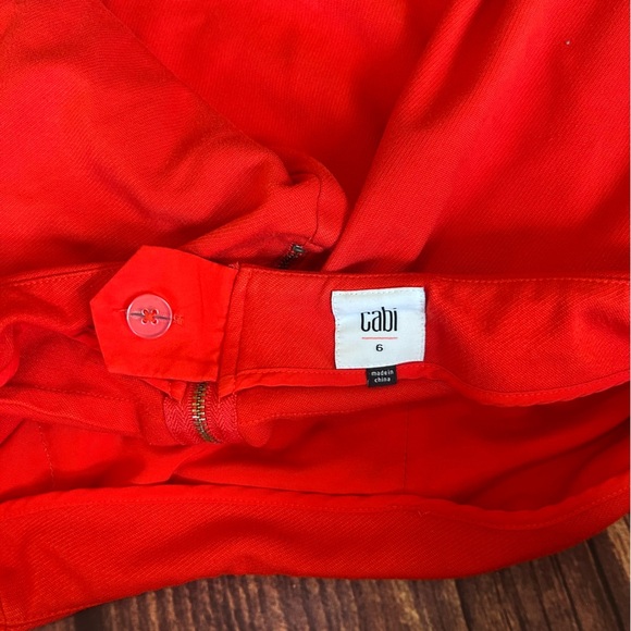 CABI #3219 Fiery Red Zip Back Skirt W/Pockets~Size 6 - Picture 6 of 6